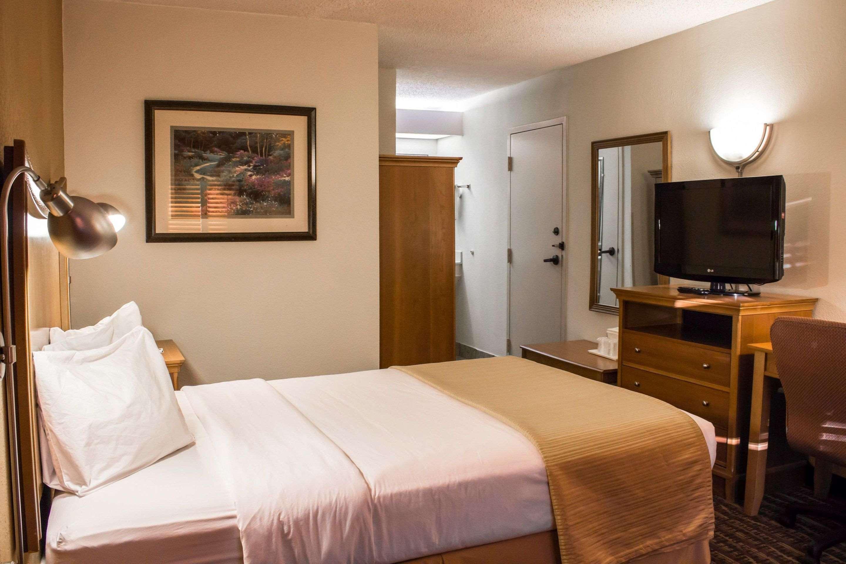 Hampton Inn Chapel Hill Exteriér fotografie